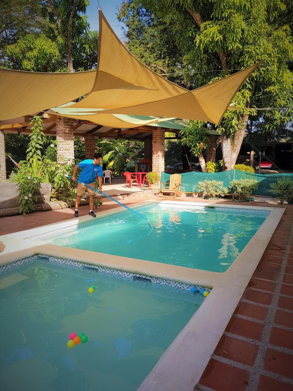 Hotel Puesta Del Sol San Salvador Exterior photo